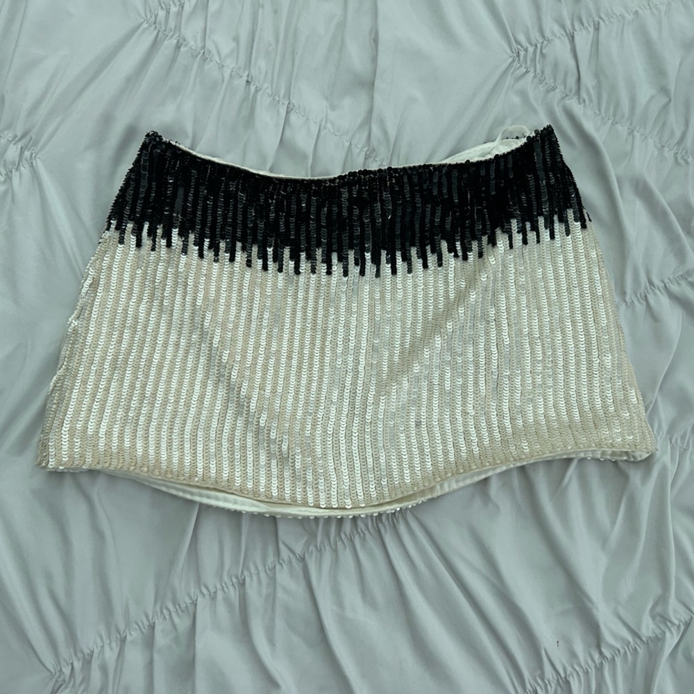 Parker miniskirt 🤍